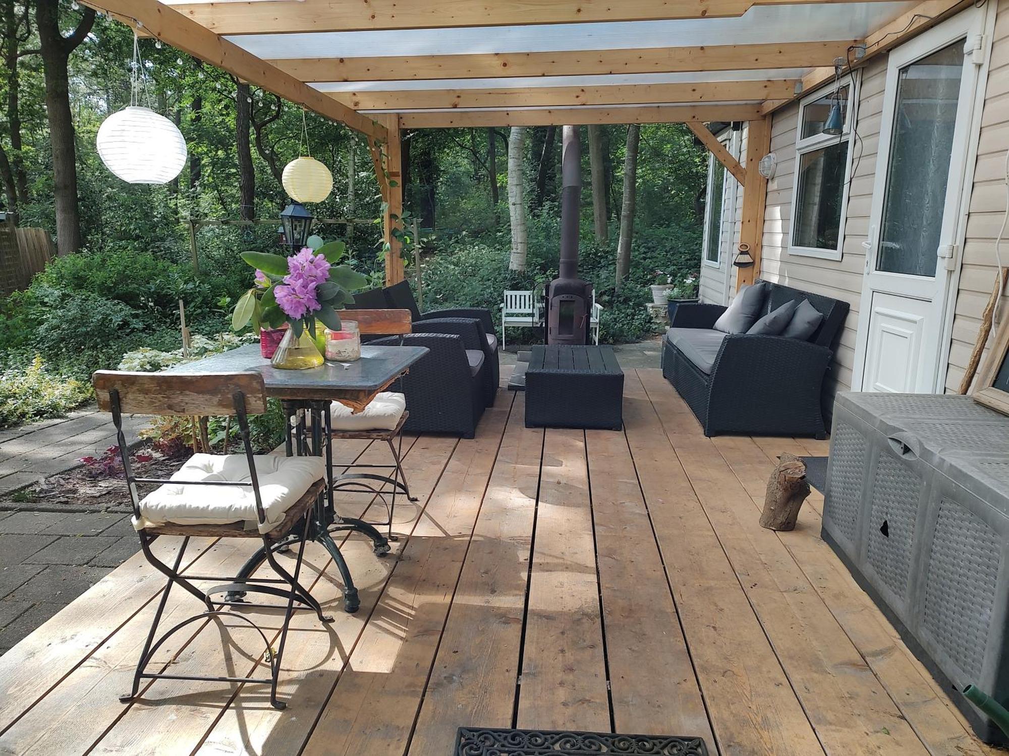 Chalet Met Veranda Aan Bosrand Vledder Esterno foto